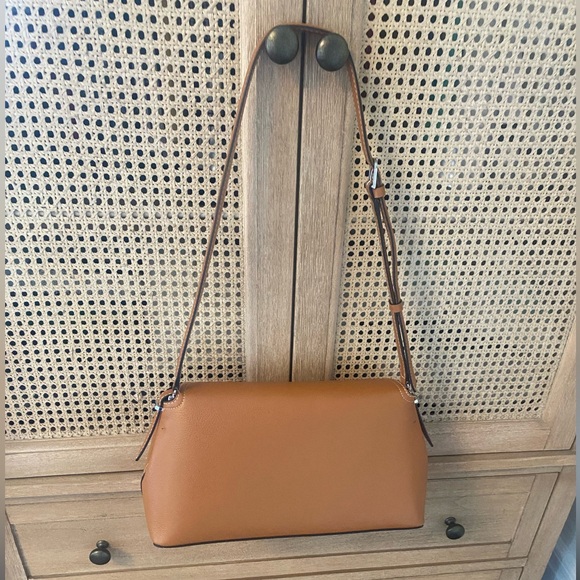 Toteme t lock large bag - Picture 9 of 14